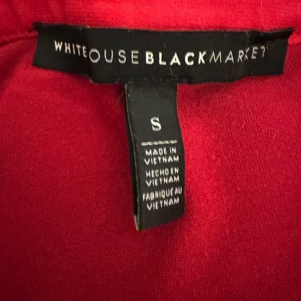 White House Black Market rayon/spandex top, scoop neck. Size S. Red - Picture 7 of 10